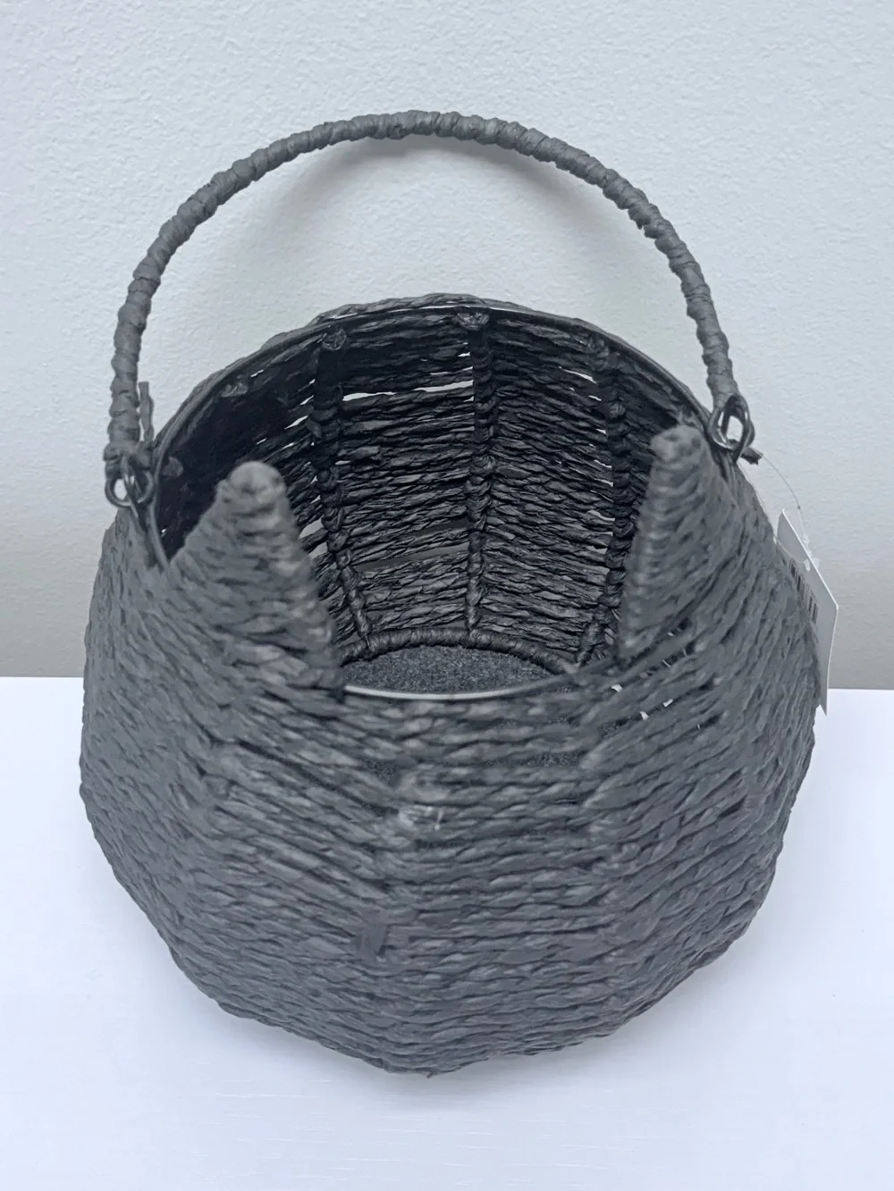 New! Woven Open-Weave Black Cat Basket with Handle Target Bullseye Playground